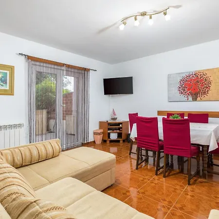 Apartman Buneta With Relaxing Outdoor Area